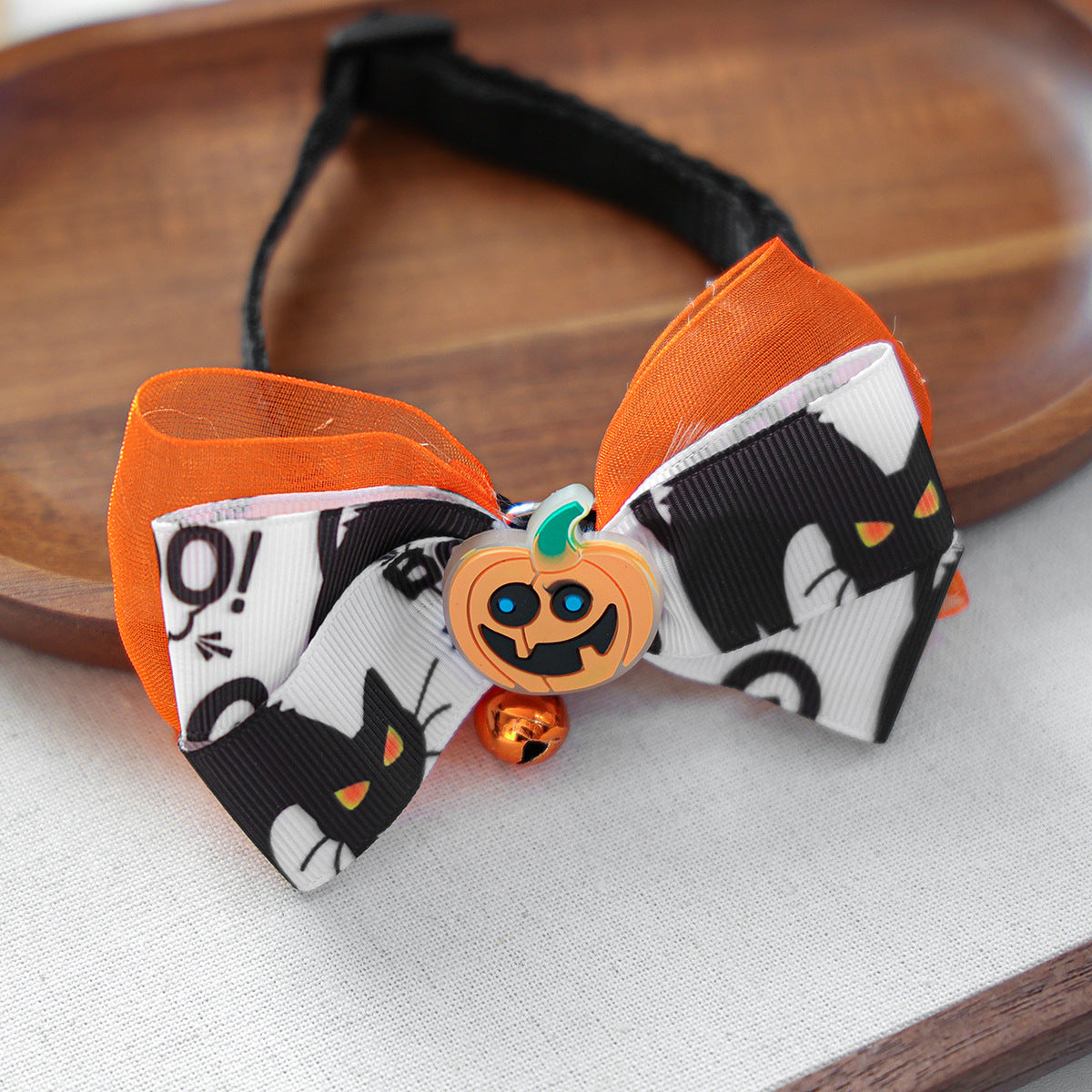 Pet Halloween Pet Collar with Funny Pumpkin Decoration, Dog Collar with Bow Tie, Cat Scarf for Small Dogs